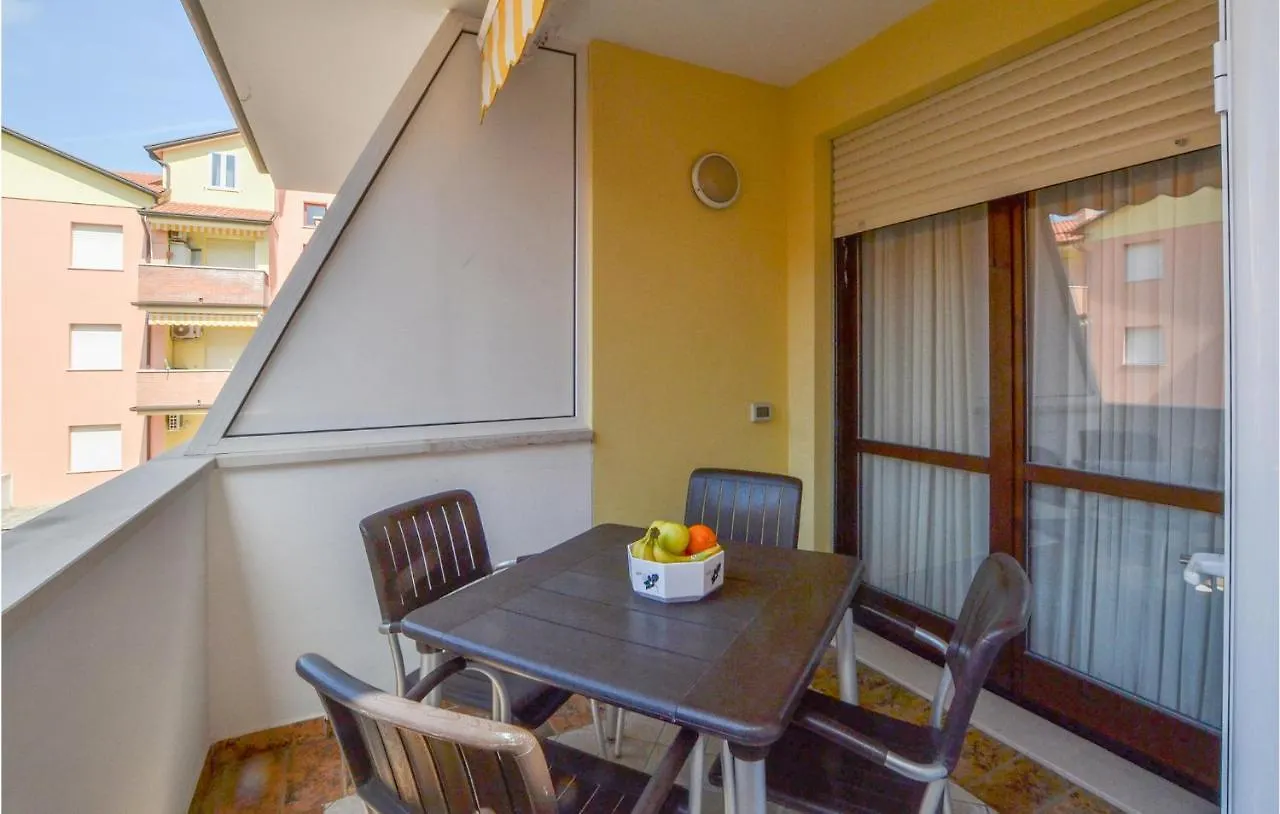 Stunning Apartment In Rosolina Mare With Wifi
