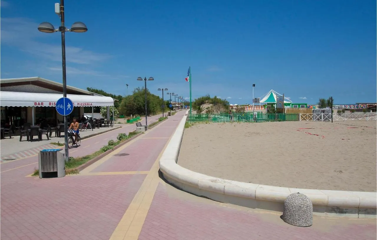 Stunning Apartment In Rosolina Mare With Wifi